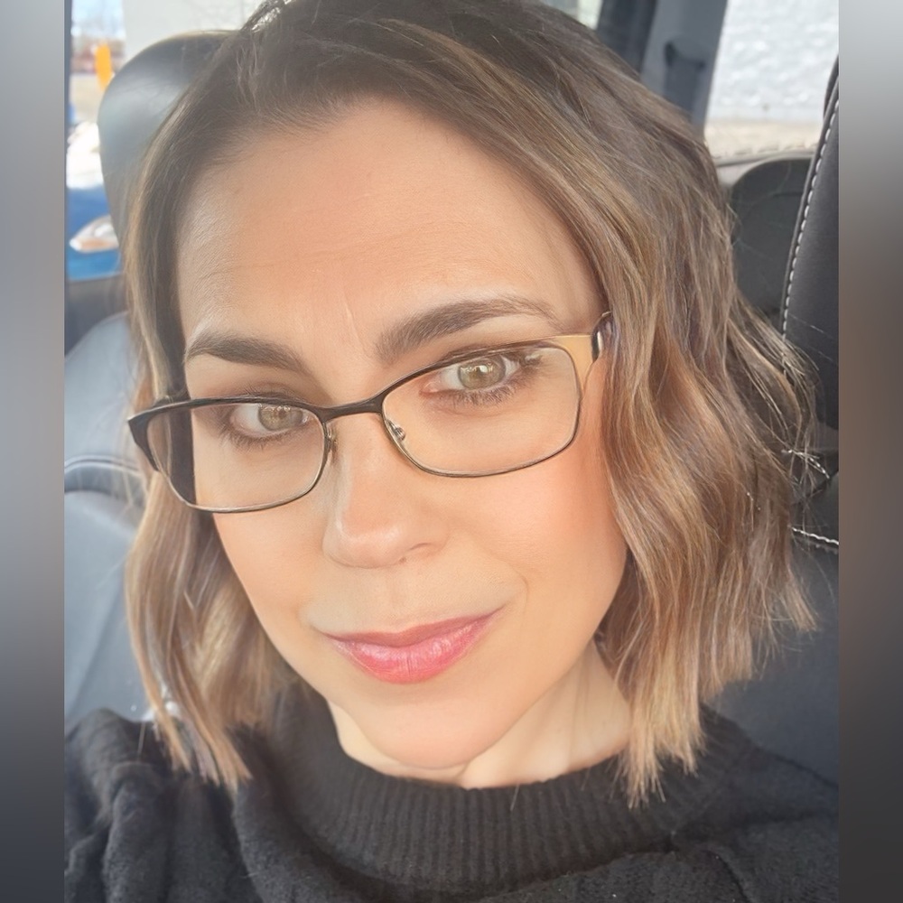 Meet your Posher, Renee